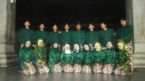 gendhing bahana mengisi wisuda uad maret 2012